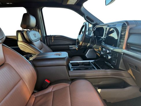 Used 2025 Ford F350 King Ranch w/ Chrome Package image 17