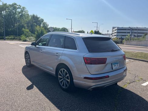 Used 2019 Audi Q7 3.0T Prestige w/ Prestige Package AWD/4WD image 3