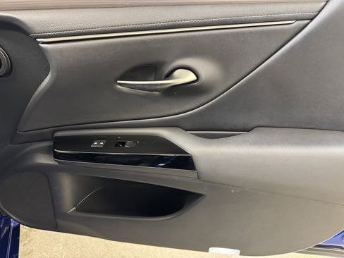 Used 2022 Lexus ES 300h F Sport image 28