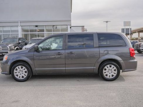 Used 2017 Dodge Grand Caravan SE w/ Power Window Group FWD image 10