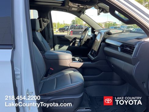 Used 2026 GMC Yukon AT4 w/ LPO, Floor Liner Package AWD/4WD image 23