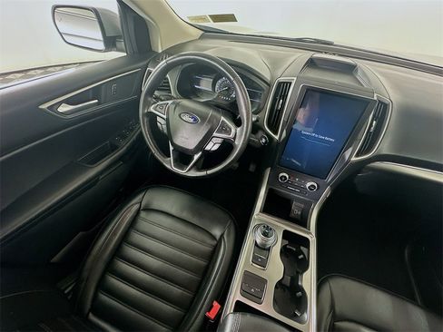 Used 2022 Ford Edge SEL image 9