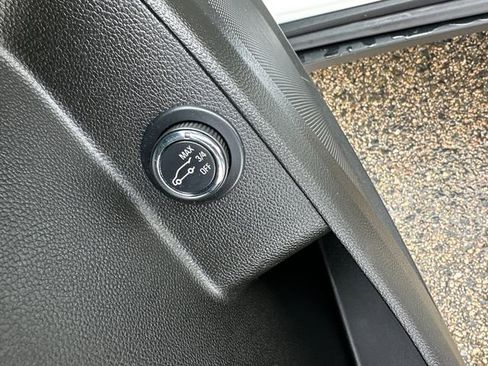 Used 2022 Chevrolet Traverse LT w/ LPO, Floor Liner Package image 25