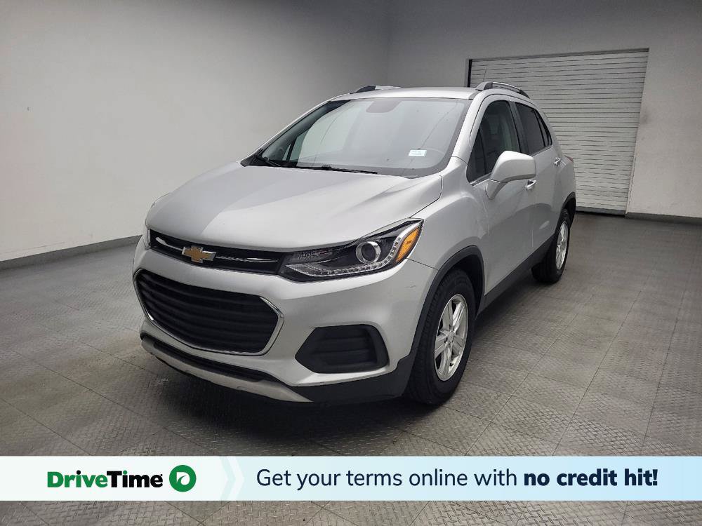 Used 2020 Chevrolet Trax LT w/ LT Convenience Package FWD image 1