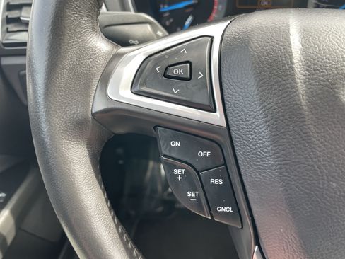 Used 2014 Ford Fusion SE w/ Equipment Group 201A FWD image 14