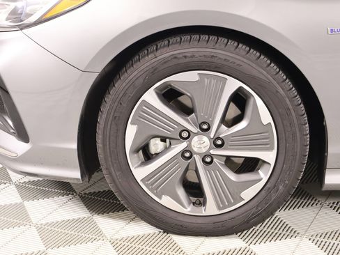 Used 2018 Hyundai Sonata Limited image 18