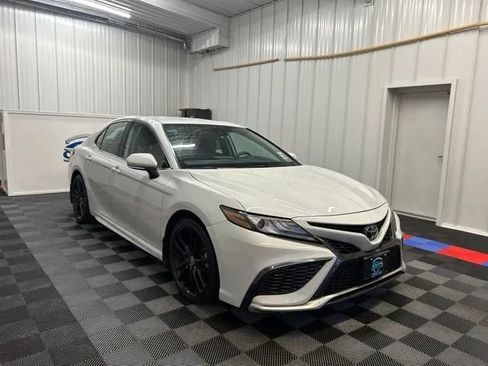 Used 2023 Toyota Camry XSE AWD/4WD image 2