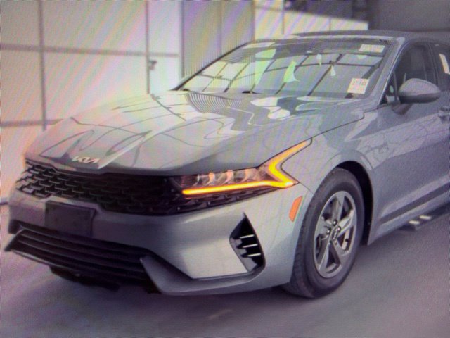Used 2022 Kia K5 LXS FWD image 3