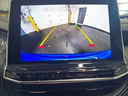 New 2026 Jeep Compass Limited image 14