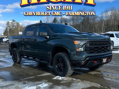 New 2026 Chevrolet Silverado 1500 Custom Trail Boss w/ LPO, Dark Essentials Package