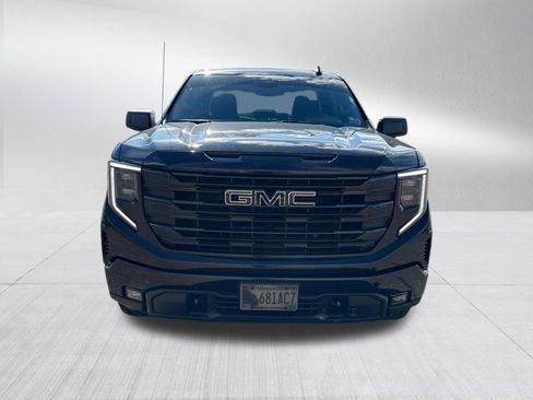 Used 2023 GMC Sierra 1500 Elevation w/ X31 Off-Road Package AWD/4WD image 3