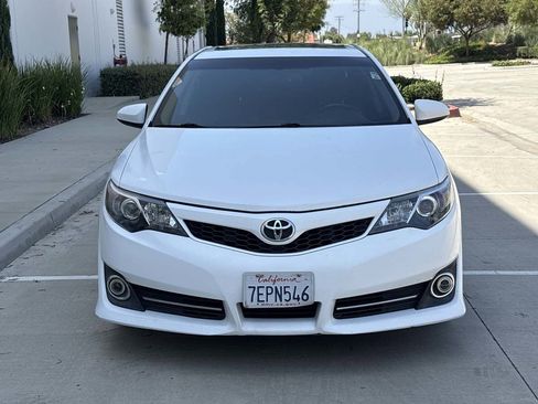 Used 2013 Toyota Camry SE w/ Leather Pkg FWD image 7