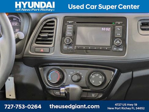 Used 2020 Honda HR-V LX image 18