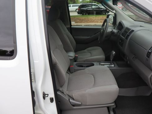 Used 2006 Nissan Frontier SE w/ (P01) Power Pkg AWD/4WD image 22