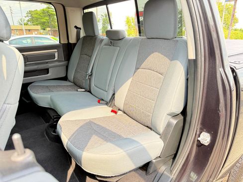 Used 2018 RAM 1500 Big Horn image 30