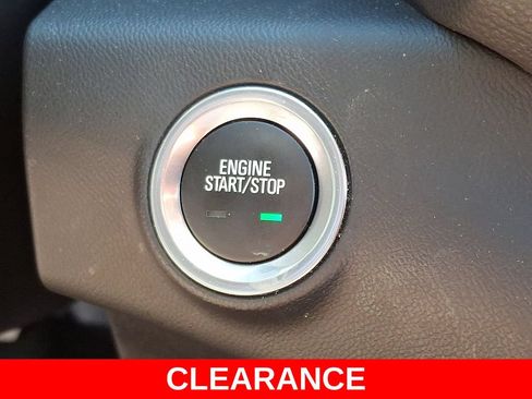 Used 2024 GMC Terrain SLE AWD/4WD image 25