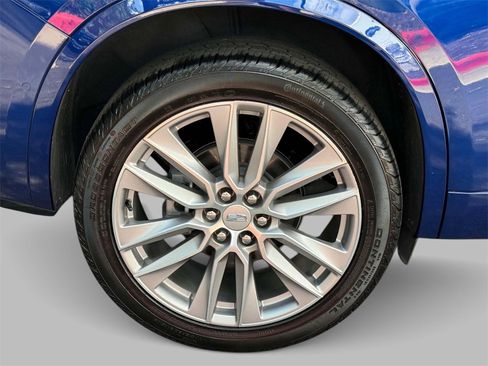 Certified 2025 Cadillac XT6 Premium Luxury w/ Platinum Package image 13