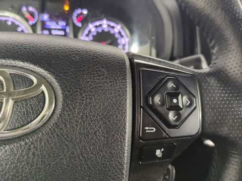 Used 2020 Toyota 4Runner Venture image 32