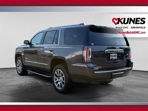 Used 2018 GMC Yukon Denali AWD/4WD image 8