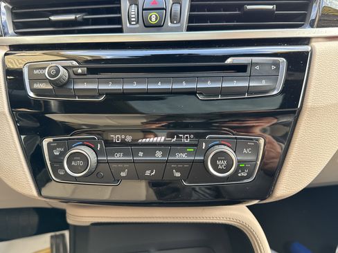 Used 2018 BMW X1 xDrive28i AWD/4WD image 15