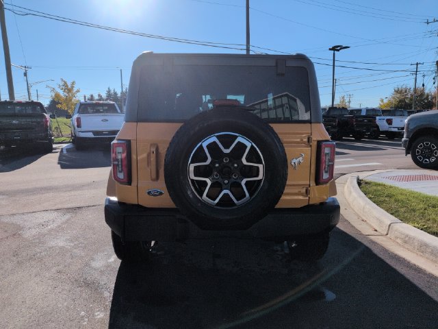 Used 2022 Ford Bronco Outer Banks AWD/4WD image 4