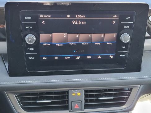 New 2026 Volkswagen Taos SE AWD/4WD image 16