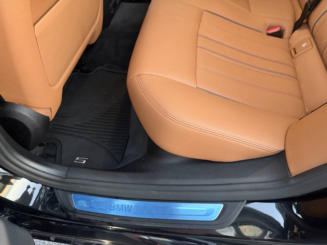 Used 2020 BMW 530i w/ Convenience Package RWD image 23