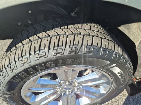 Used 2020 Ford F150 Lariat w/ Equipment Group 502A Luxury AWD/4WD image 9