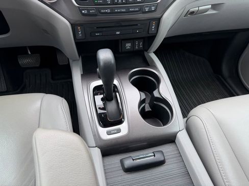 Used 2017 Honda Pilot EX-L image 17