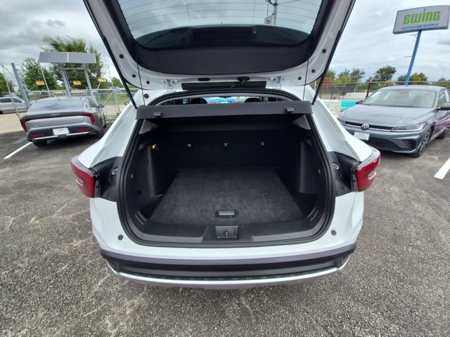 Used 2026 Chevrolet Trax LT FWD image 26