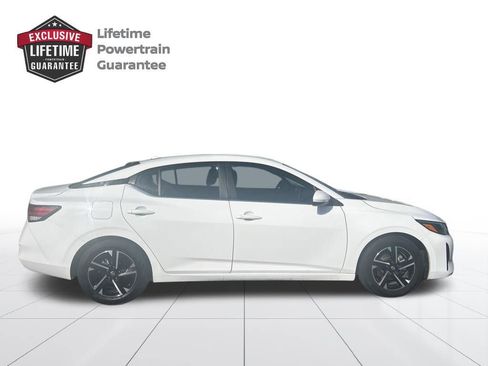 Used 2024 Nissan Sentra SV FWD image 6