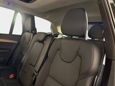 Used 2025 Volvo XC90 B6 Plus AWD/4WD image 33