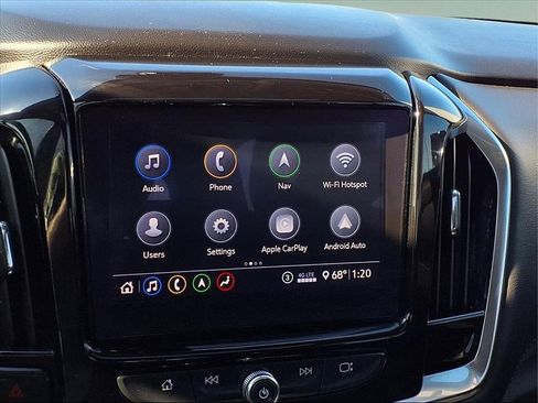 Used 2021 Chevrolet Traverse High Country image 12