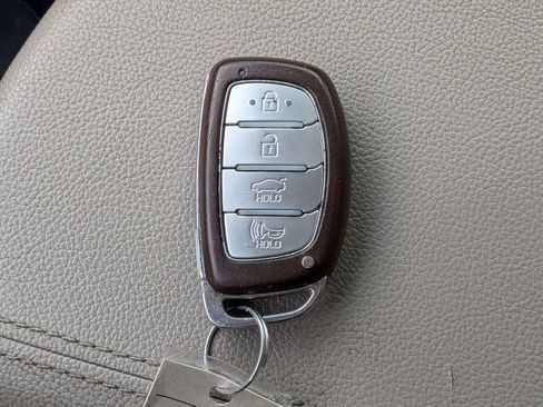 Used 2018 Hyundai Sonata SEL w/ Tech Package 02 FWD image 28