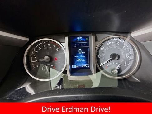 Used 2023 Toyota Tacoma SR5 w/ Technology Package AWD/4WD image 17
