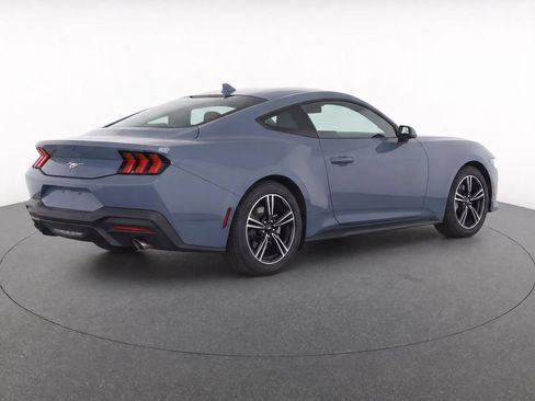 Used 2024 Ford Mustang Coupe RWD image 4