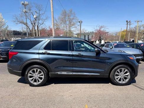 Certified 2023 Ford Explorer XLT w/ Equipment Group 202A AWD/4WD image 10