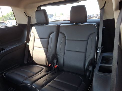 Used 2019 GMC Acadia Denali AWD/4WD image 10
