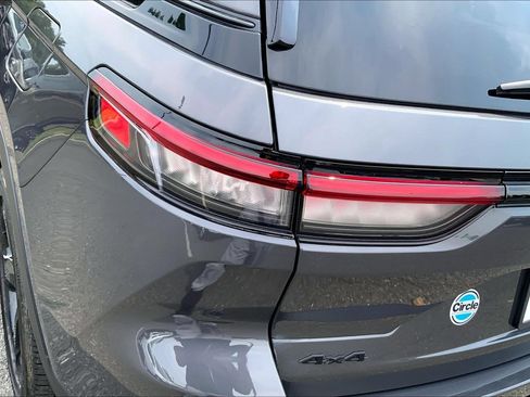 Certified 2023 Jeep Grand Cherokee Altitude AWD/4WD image 26