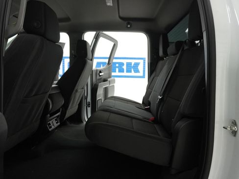 Used 2025 Chevrolet Silverado 1500 Custom image 26