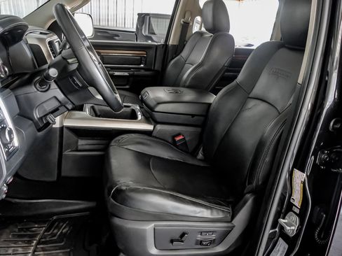 Used 2017 RAM 2500 Laramie w/ Sport Appearance Group AWD/4WD image 28