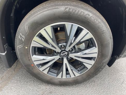 Certified 2023 Nissan Rogue SV AWD/4WD image 27
