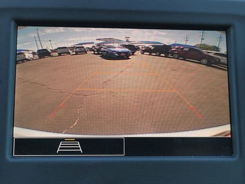 Used 2022 Chevrolet Equinox LS w/ LS Convenience Package FWD image 14