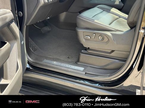 Used 2021 GMC Yukon Denali AWD/4WD image 24