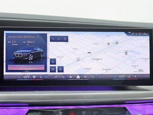 Used 2023 BMW i7 xDrive60 w/ Executive Package 2 image 19