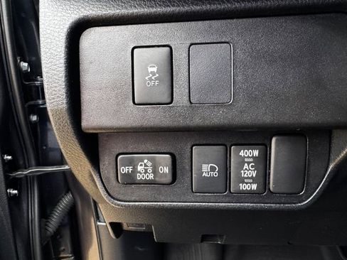 Used 2022 Toyota Tacoma 4x4 Double Cab image 28