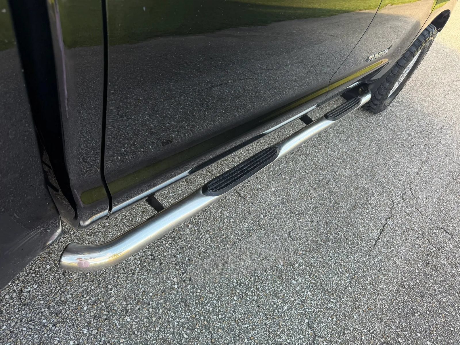 Used 2013 Toyota Tundra 4x4 CrewMax w/ Tow Pkg image 32