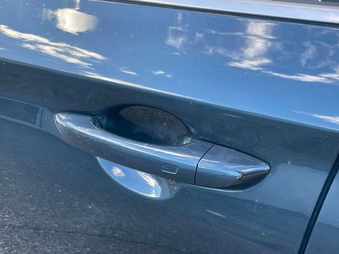 Used 2023 Genesis G70 3.3T w/ Sport Prestige Package image 27