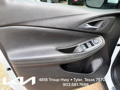 Used 2023 Buick Encore GX Preferred w/ Cold Weather Comfort Package FWD image 14