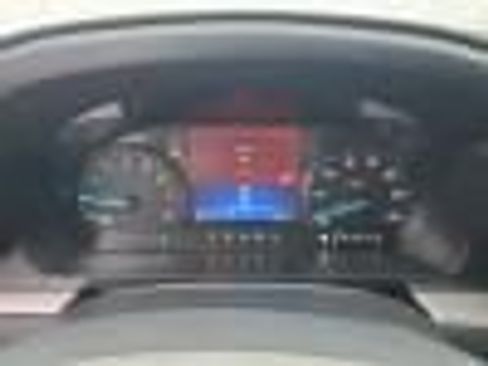 Used 2023 Ford Explorer XLT w/ Equipment Group 202A image 4